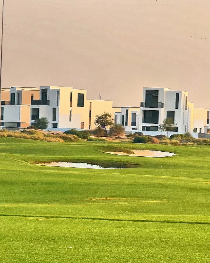 Villas facing the golf course in Emaar South